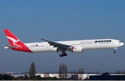 qantas 777